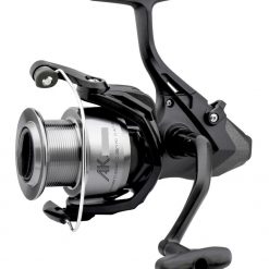 Okuma AK 4000 Baitfeeder Spinning Fishing Reel With Spare Graphite Spool